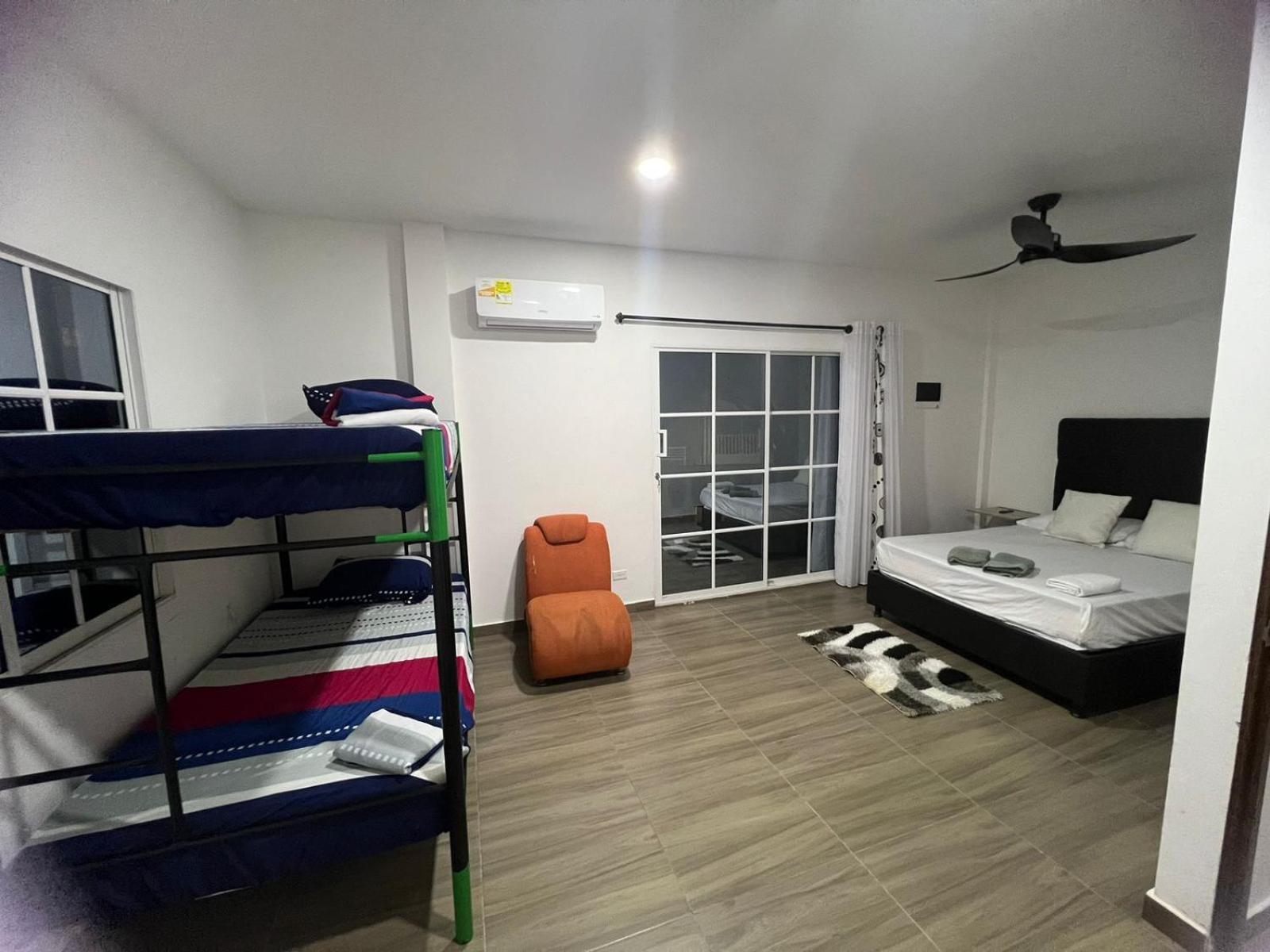 Habitación en casa particular Y Aptos Isabella Santa Marta (Magdalena)